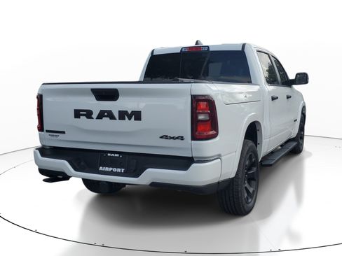 Used 2025 RAM 1500 Big Horn AWD/4WD image 6