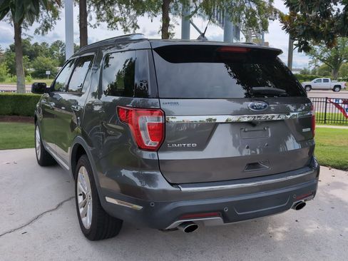 Used 2018 Ford Explorer Limited FWD image 8