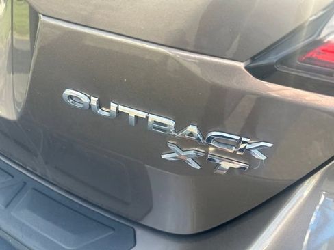 Used 2021 Subaru Outback Limited XT AWD/4WD image 5