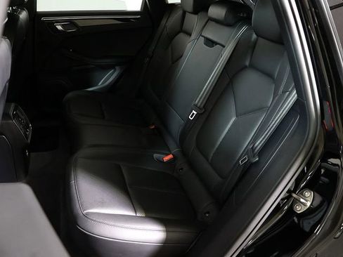 Used 2023 Porsche Macan AWD/4WD image 13