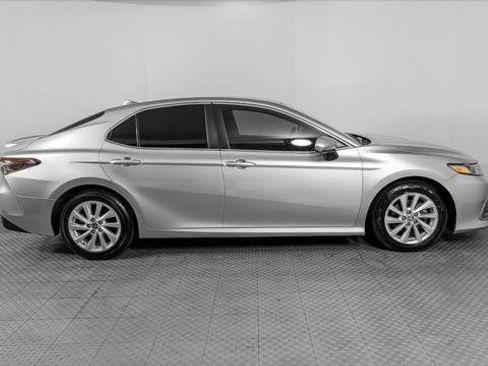 Used 2023 Toyota Camry LE image 9