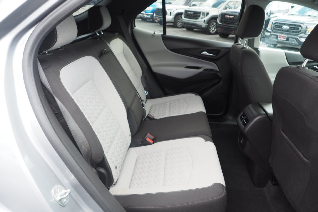 Used 2023 Chevrolet Equinox LT w/ Driver Convenience Package AWD/4WD image 18