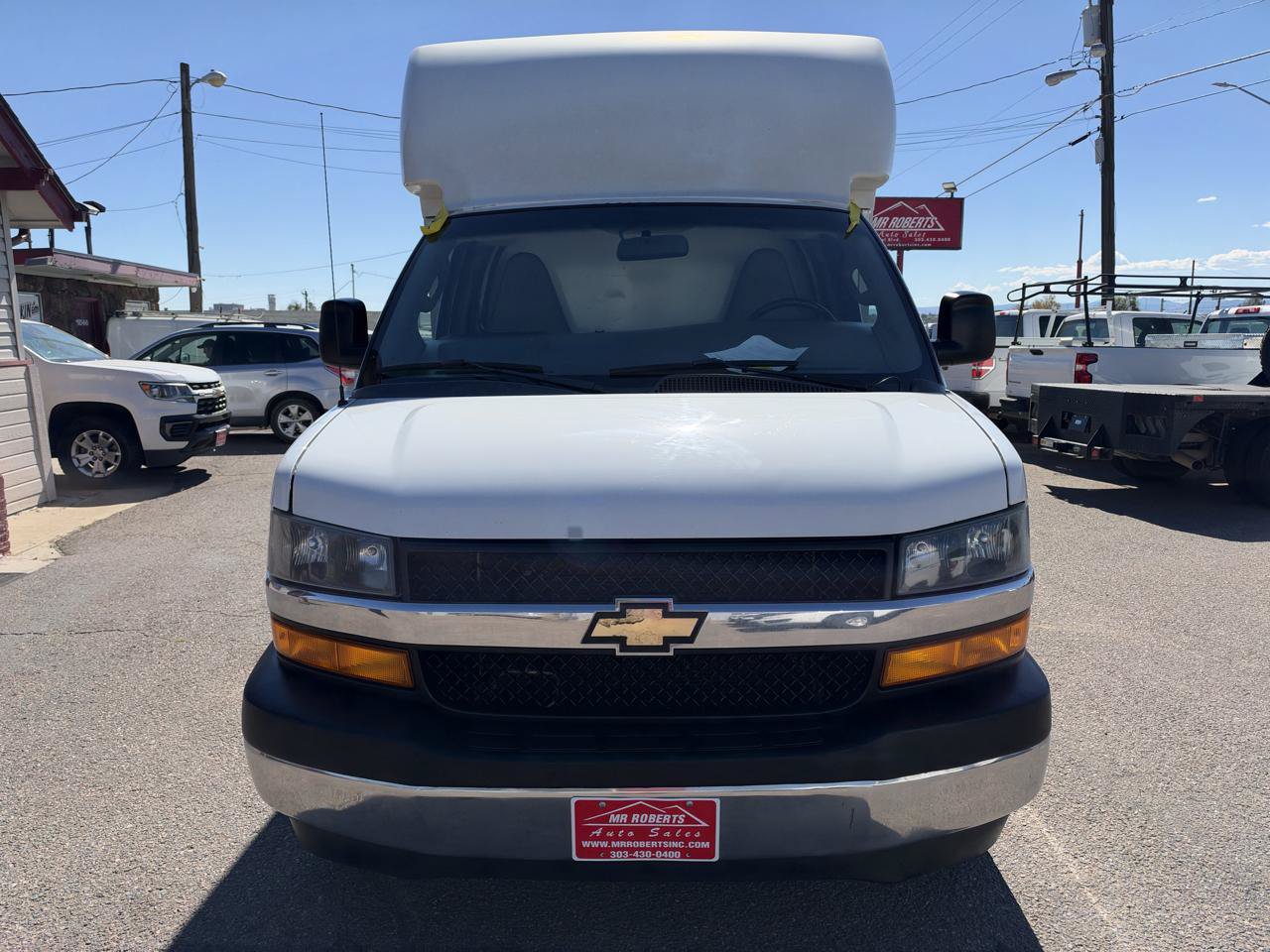 Used 2021 Chevrolet Express 3500 w/ Power Convenience Package RWD image 3