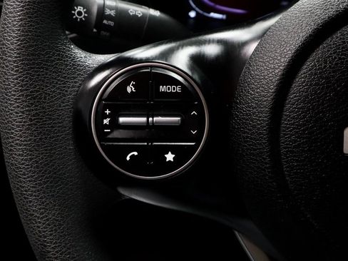 Used 2023 Kia Soul LX w/ LX Technology Package image 28