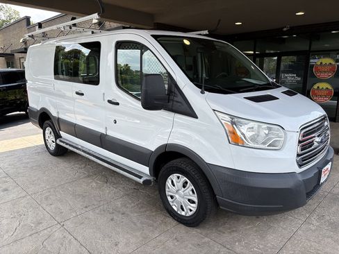 Used 2016 Ford Transit 250 130 Low Roof w/ Exterior Upgrade Package RWD image 4