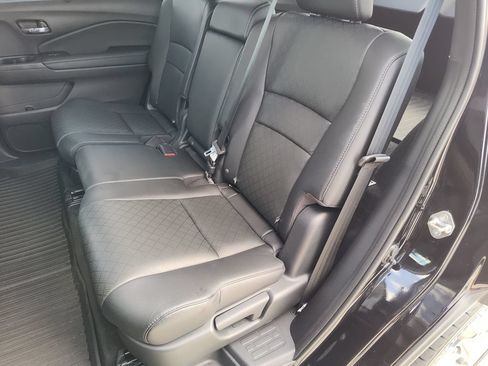 Certified 2019 Honda Passport Touring image 36