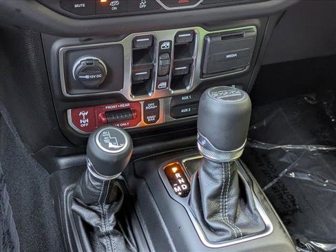 New 2025 Jeep Wrangler Unlimited Rubicon 392 image 15