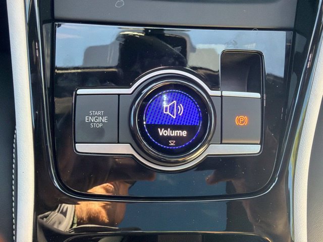New 2026 Volkswagen Tiguan SEL R-Line AWD/4WD image 17