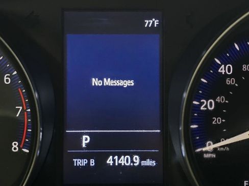 Used 2019 Toyota C-HR XLE FWD image 25