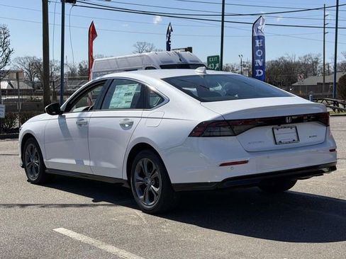 New 2026 Honda Accord EX-L image 5