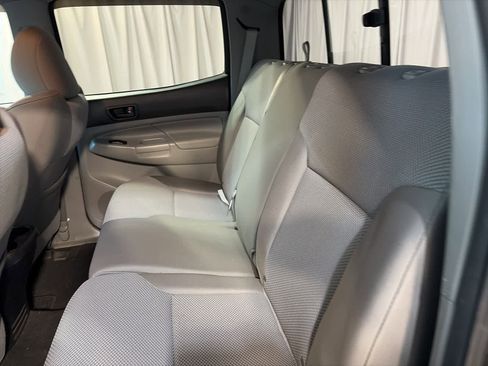 Used 2013 Toyota Tacoma PreRunner image 22