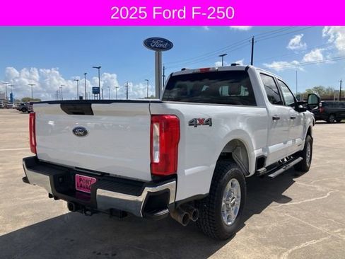 Used 2025 Ford F250 XLT image 7