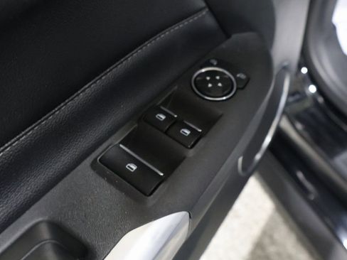 Used 2020 Ford Mustang Premium image 19