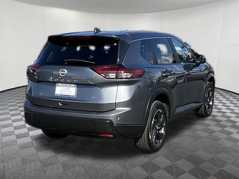 Used 2025 Nissan Rogue SV AWD/4WD image 6