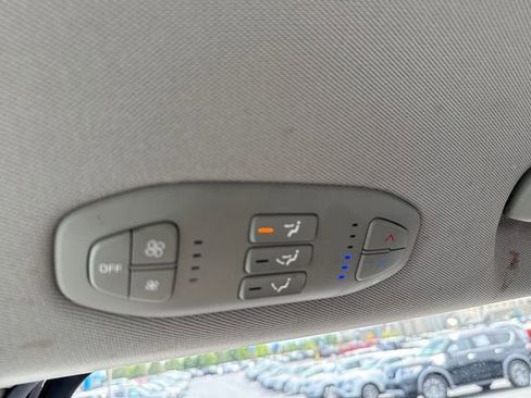 Used 2020 Kia Sedona LX FWD image 28