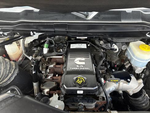 Used 2022 RAM 2500 Laramie AWD/4WD image 35