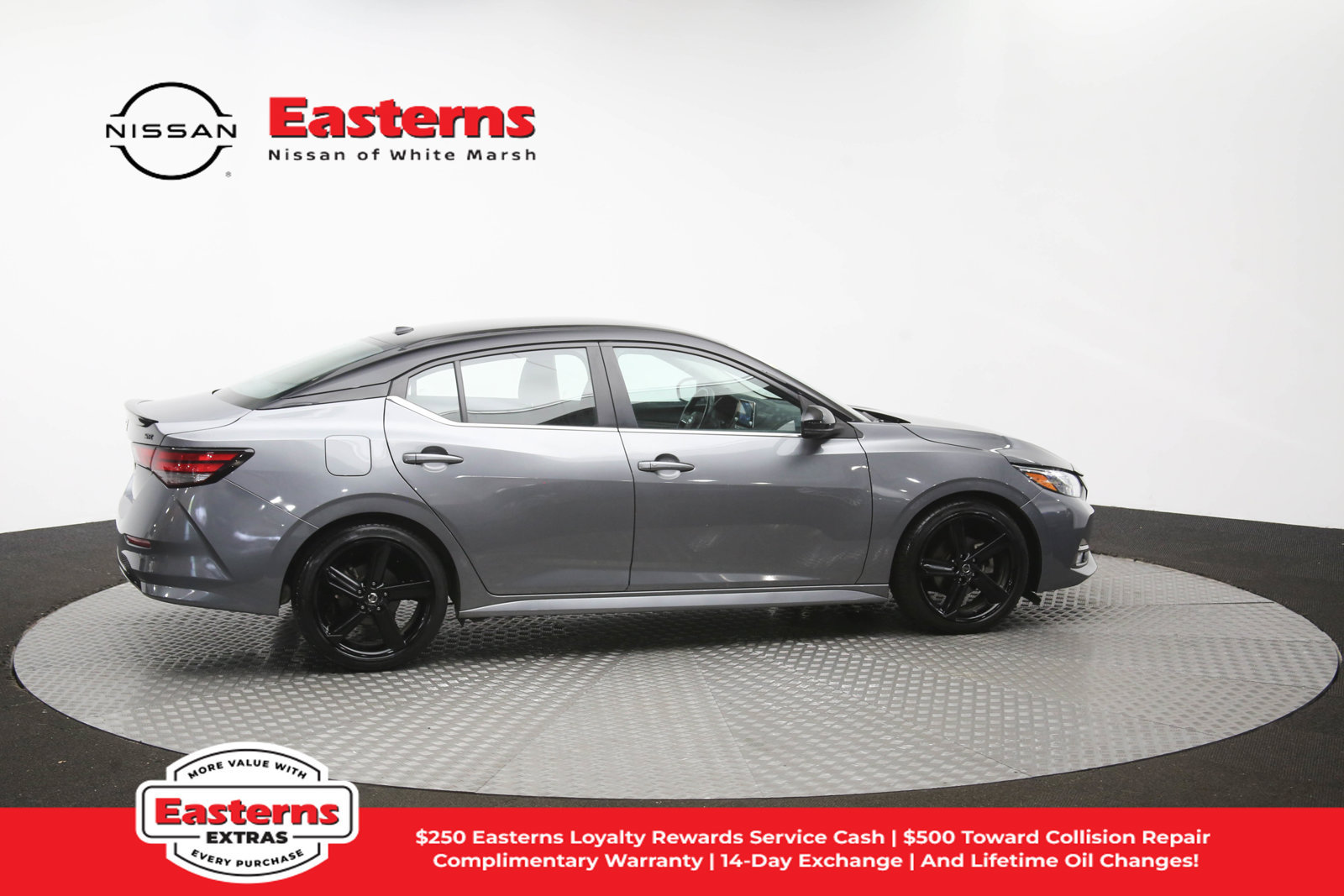 Used 2023 Nissan Sentra SR w/ Midnight Edition Package FWD image 41
