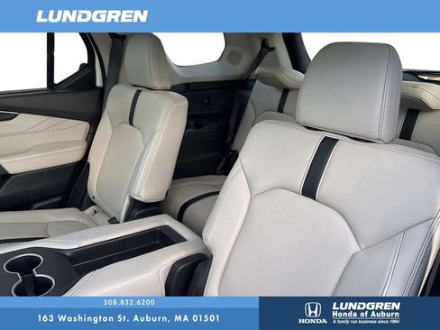 New 2026 Honda Pilot Touring image 21