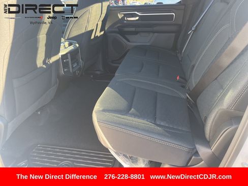 New 2026 RAM 1500 4x4 Crew Cab image 28