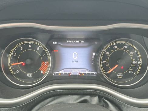 Used 2014 Jeep Cherokee Trailhawk w/ Comfort/Convenience Group AWD/4WD image 7