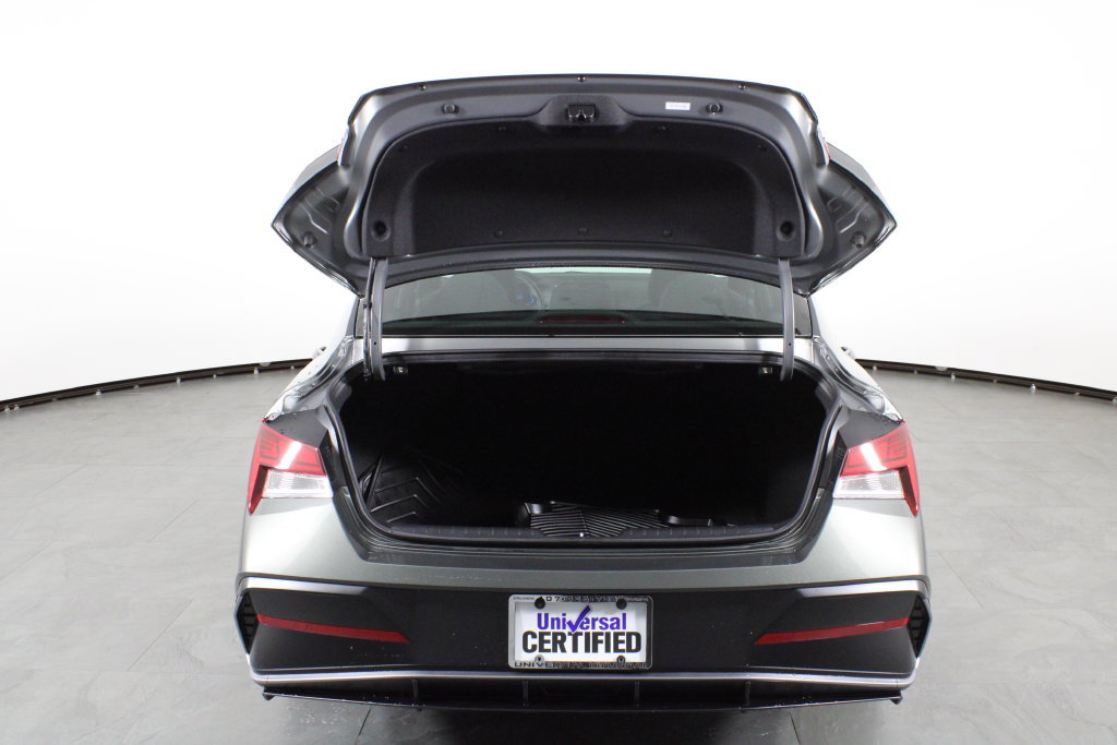 Certified 2026 Hyundai Elantra SEL Sport Premium FWD image 17