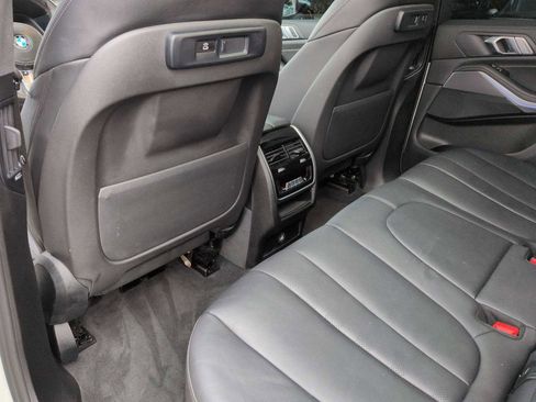 Used 2021 BMW X5 xDrive40i w/ M Sport Package AWD/4WD image 19