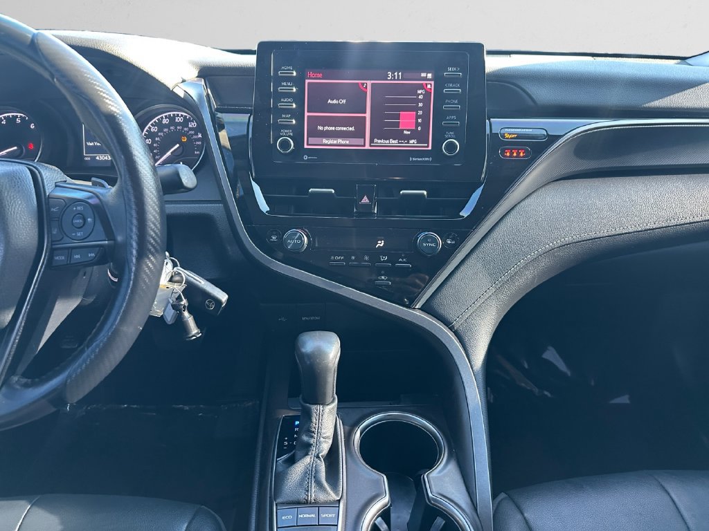 Used 2023 Toyota Camry SE FWD image 12