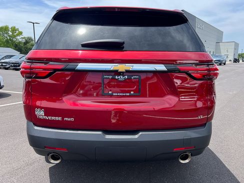 Used 2023 Chevrolet Traverse LT AWD/4WD image 4