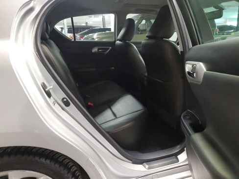 Used 2013 Lexus CT 200h image 22