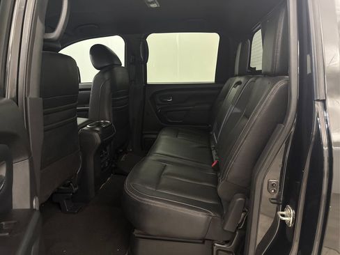 Used 2019 Nissan Titan SL w/ Midnight Edition AWD/4WD image 10