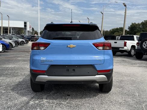 Used 2024 Chevrolet TrailBlazer LT w/ Driver Confidence Package AWD/4WD image 6