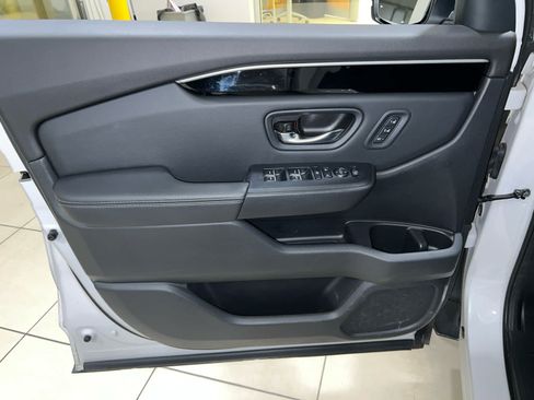 Used 2023 Honda Pilot EX-L image 16
