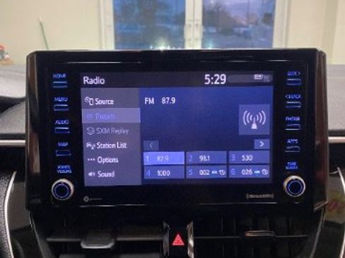 Used 2022 Toyota Corolla LE image 13