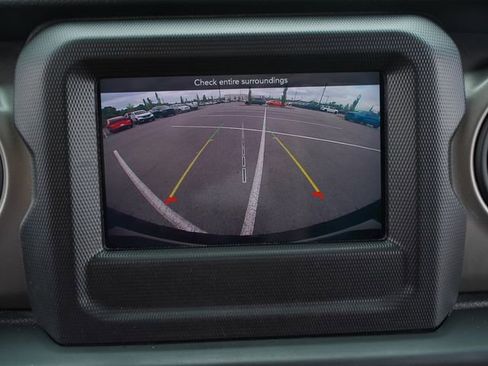 Used 2021 Jeep Wrangler Unlimited Sport AWD/4WD image 28