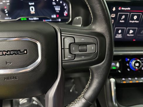 Used 2023 GMC Sierra 1500 Denali Ultimate AWD/4WD image 16