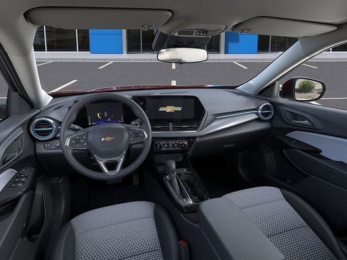 New 2026 Chevrolet Trax LT w/ Driver Confidence Package FWD image 16