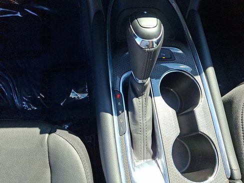 Used 2020 Chevrolet Malibu LT w/ Leather Package image 14