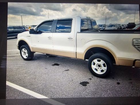 Used 2014 Ford F150 Lariat w/ Equipment Group 502A Luxury RWD image 2