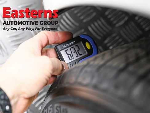 Used 2023 Tesla Model 3 Standard Range image 23