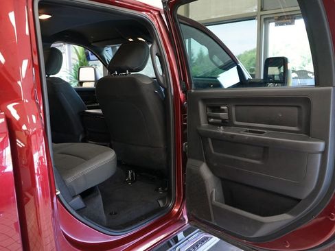 Used 2024 RAM 2500 Tradesman w/ Chrome Appearance Group AWD/4WD image 44