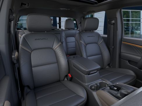 New 2026 GMC Canyon Denali AWD/4WD image 18