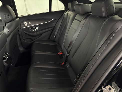 Used 2023 Mercedes-Benz E 350 4MATIC Sedan image 14