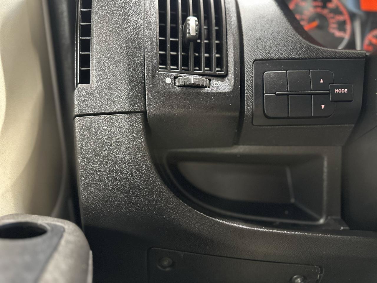 Used 2017 RAM ProMaster 2500 FWD image 16