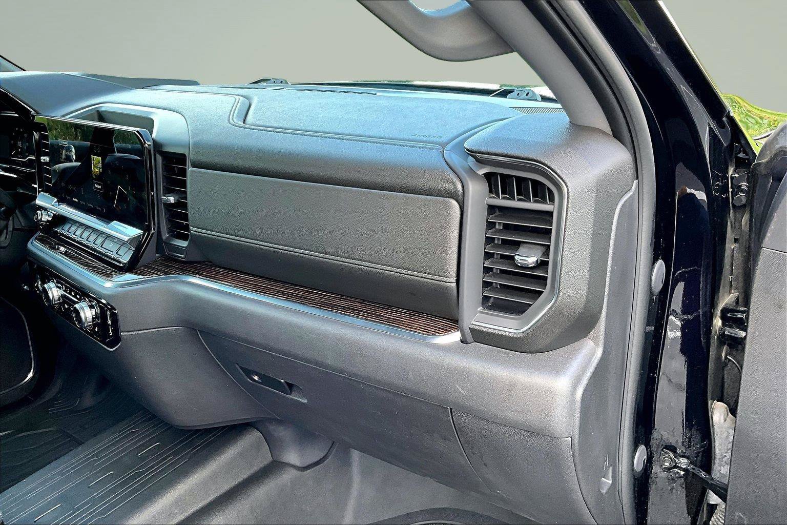 Used 2023 GMC Sierra 1500 Elevation AWD/4WD image 18