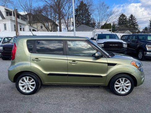 Used 2012 Kia Soul + image 5