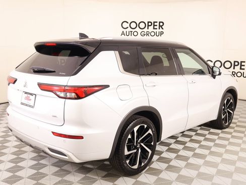 Used 2024 Mitsubishi Outlander SEL AWD/4WD image 23