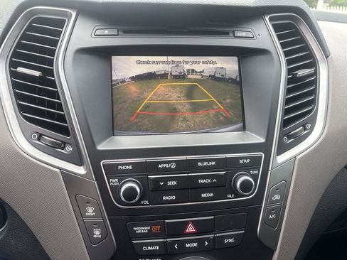 Used 2017 Hyundai Santa Fe Sport 2.0T AWD/4WD image 22