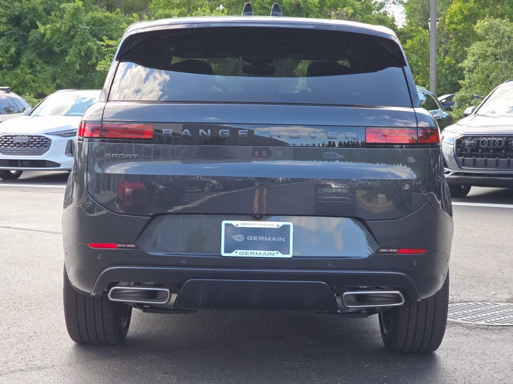 New 2026 Land Rover Range Rover Sport Dynamic SE AWD/4WD image 7