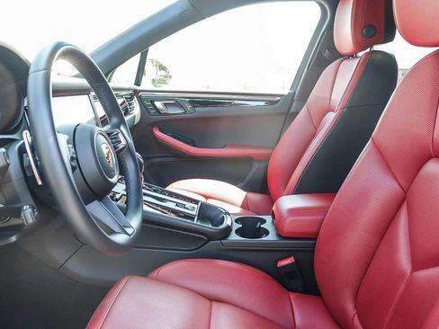Used 2024 Porsche Macan S image 19