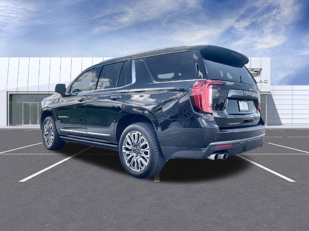 Used 2023 GMC Yukon Denali Ultimate AWD/4WD image 6